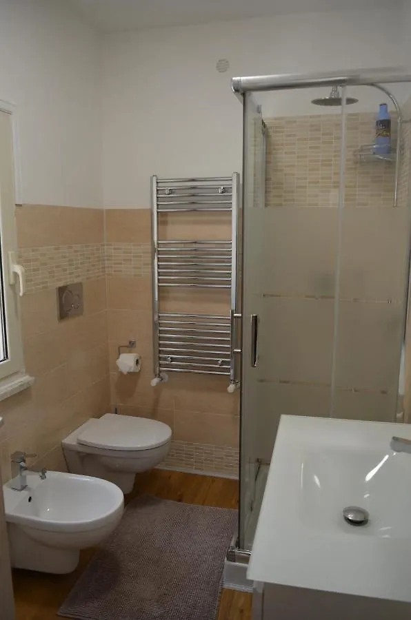 Casa SoleLuna - alloggio turistico Rome Airport Fiumicino 0*,  Italia
