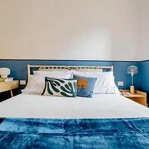 Luxury 1 Bedroom Apartment, Close To San Siro, Fiera And 10 Min Metro To Duomo , Milano Italia